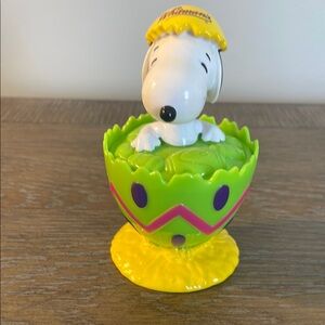 Whitman's Snoopy Easter Egg Figurine